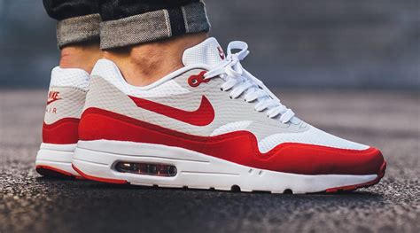 nike air max 1 essential rood wit|Air Max 1 all white.